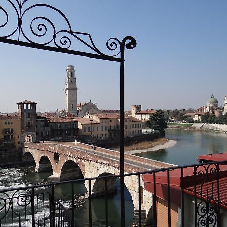 Theater Verona Luxury Apartment エクステリア 写真