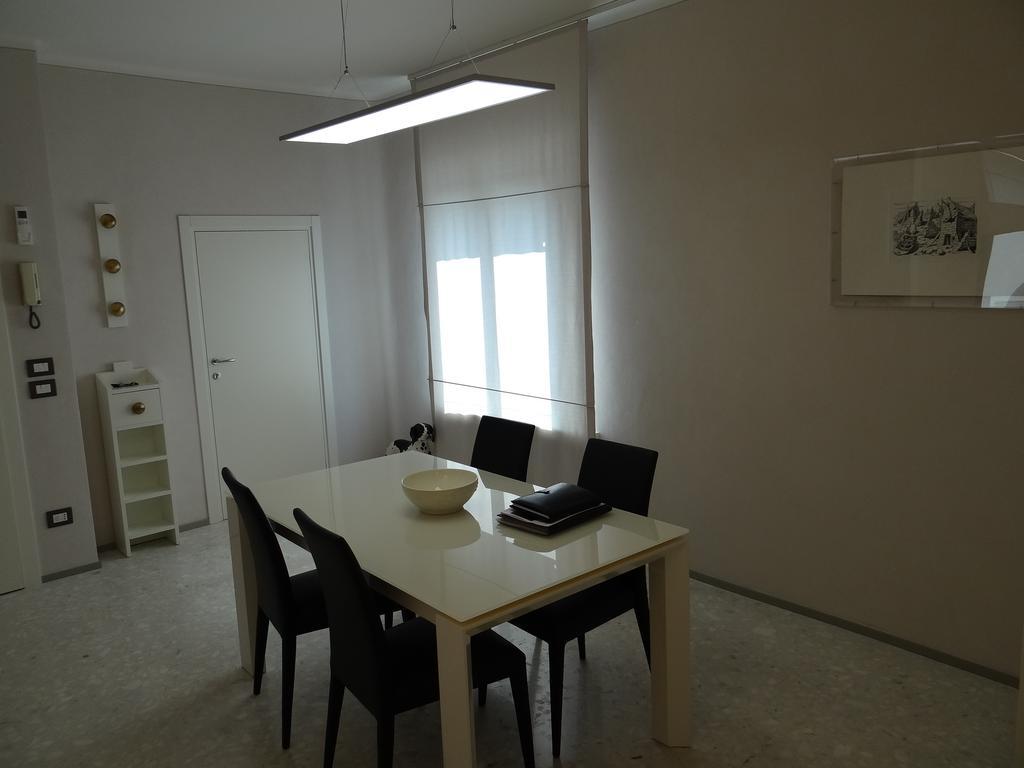 Theater Verona Luxury Apartment 部屋 写真